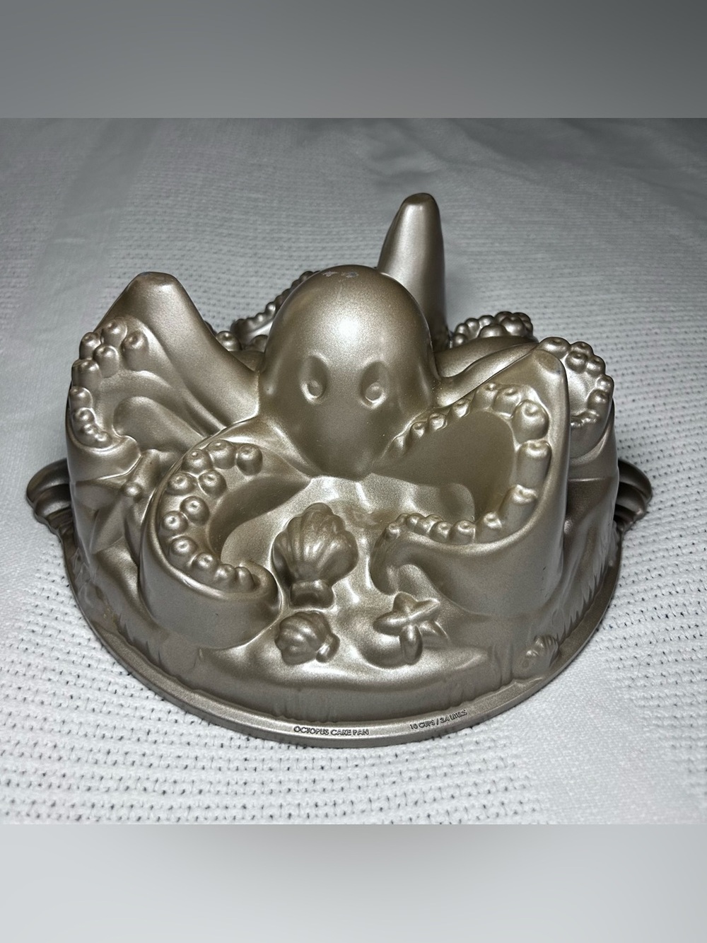Nordic Ware Octopus Under the Sea Bundt Cake Pan